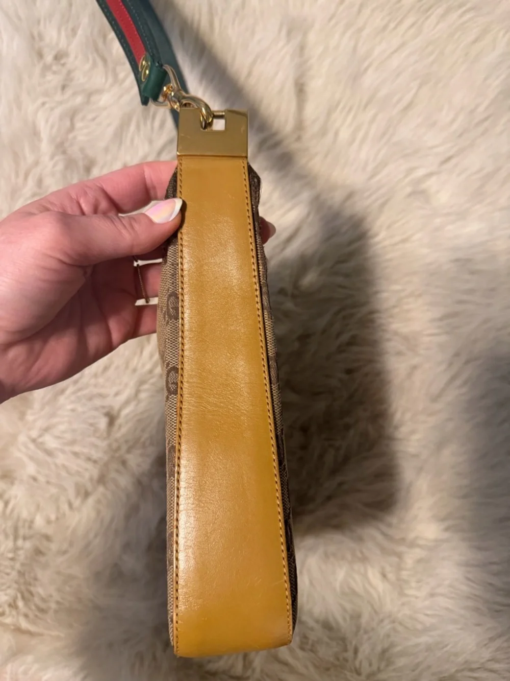 Gucci Beige GG Canvas Shoulder Bag with Green and Red Web Strap - Picture 5 of 16